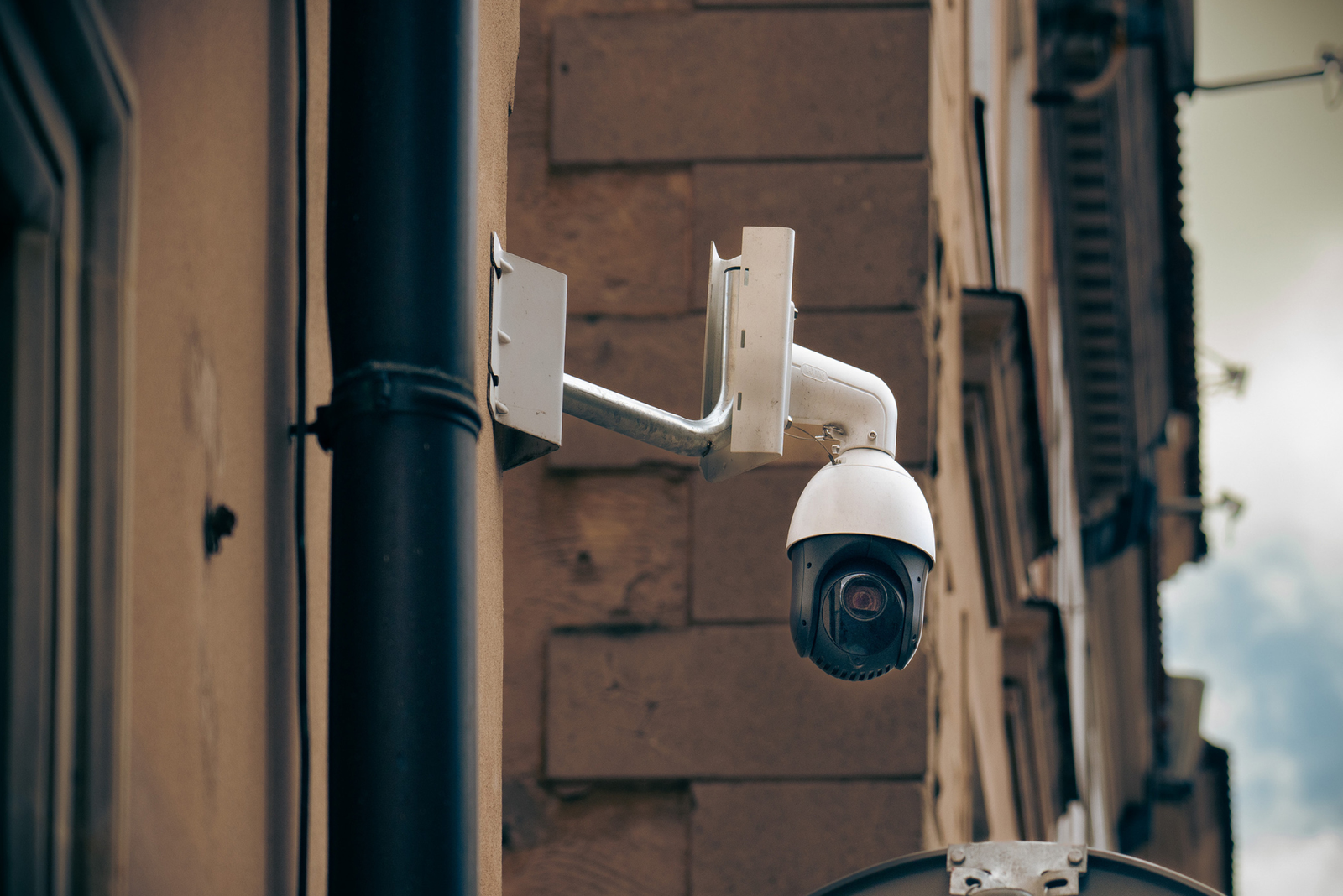 CCTV Camera Repair and Installation in South Delhi by expert technicians