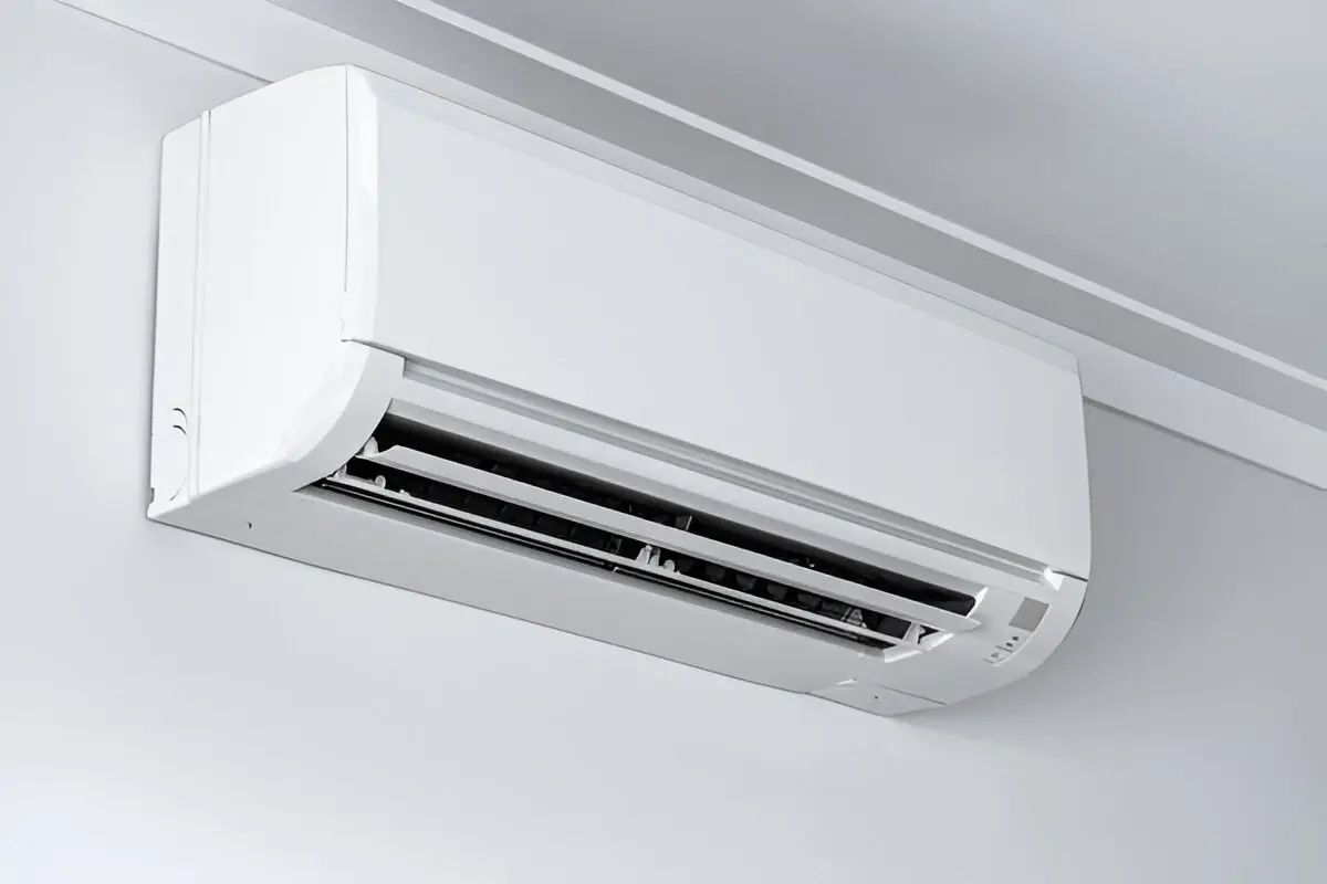 AC Repair & Installation in Punjabi Bagh by Quick Home Fix technicians