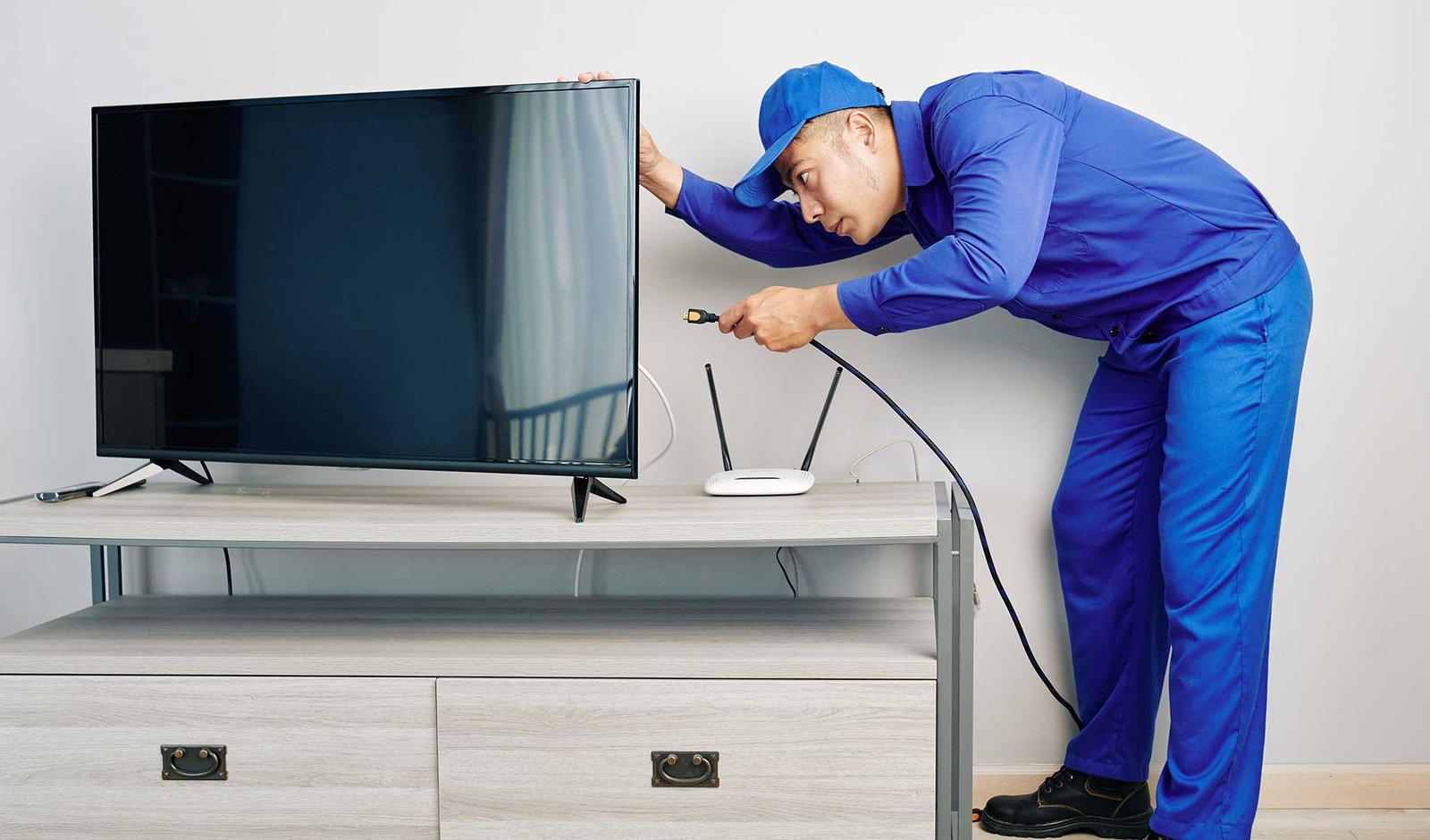TV Repair Service in Punjabi Bagh for LED and Smart TVs by Quick Home Fix
